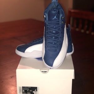 Jordan 12 indigo